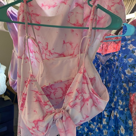 Pink & White Marble Bikini with cover-up - Picture 3 of 8